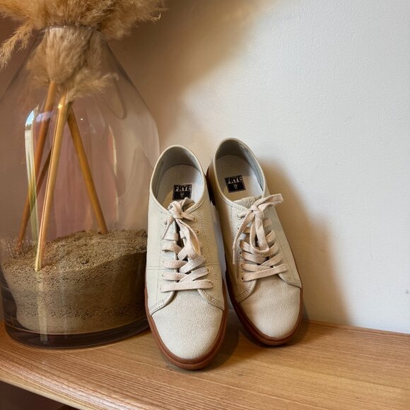 Frye Gia Low Lace Leather Sneakers Ivory w/Gum Sole | Women’s 8 - Picture 2 of 13